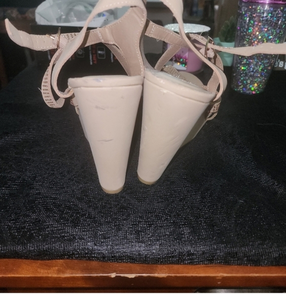 NWOT ME TOO rhinestone wedge sandal size 11 - Picture 3 of 5